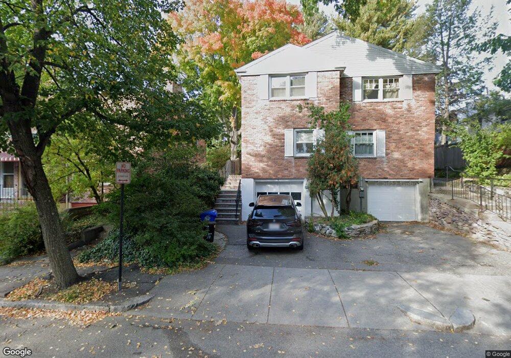 9 Kent Square, Brookline, MA 02446 - photo 1
