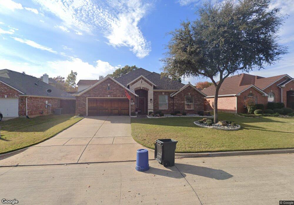 319 Hill Crest Dr, Hurst, TX 76053 - photo 1