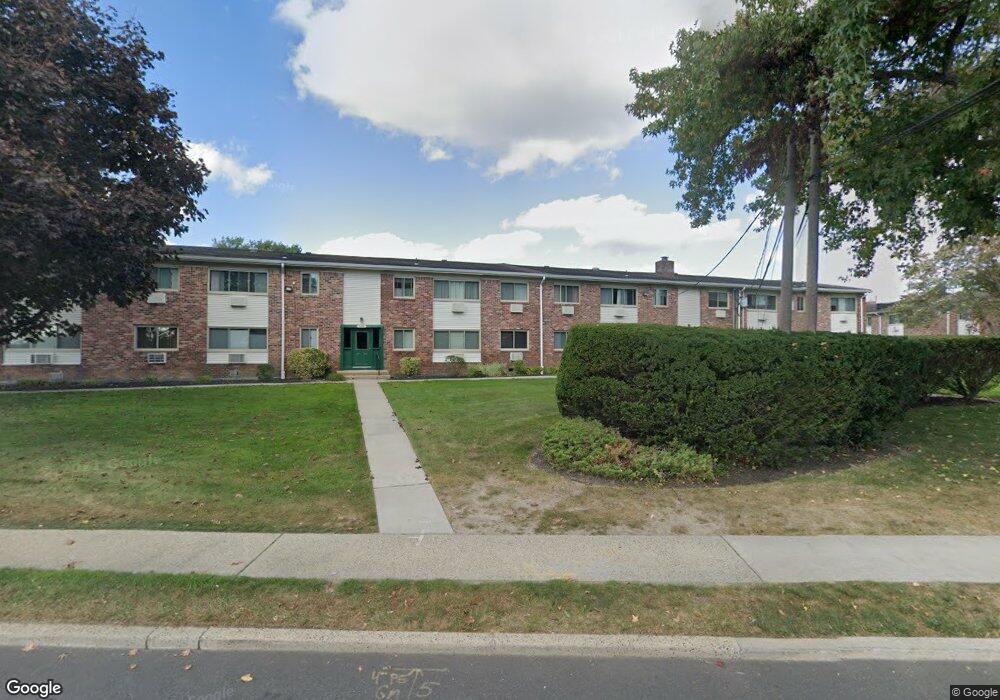 2445 Union Blvd unit 6A, Islip, NY 11751 - photo 1