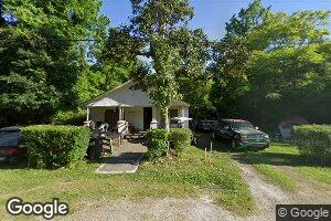 109 E 7th St, Woodbine, GA 31569