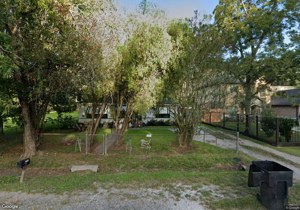 6916 Hoffman St, Houston, TX 77028 - photo 1