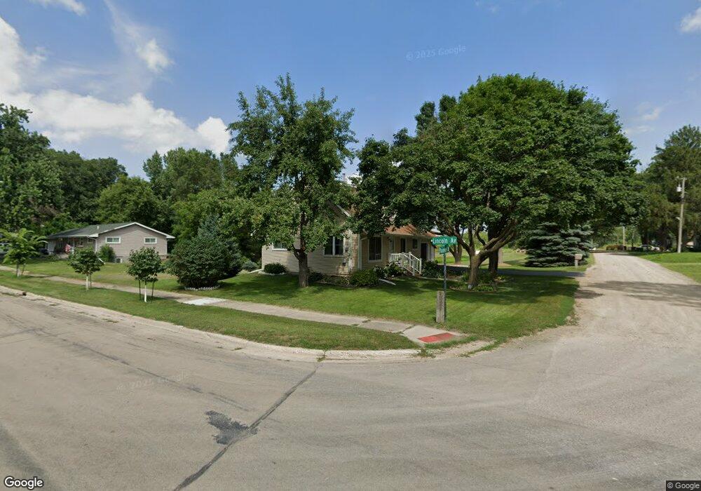 730 Plainview Ln, Albert Lea, MN 56007 - photo 1