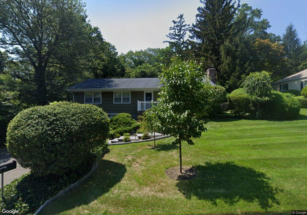 5 Carpenter Place, Sea Cliff, NY 11579 - photo 1