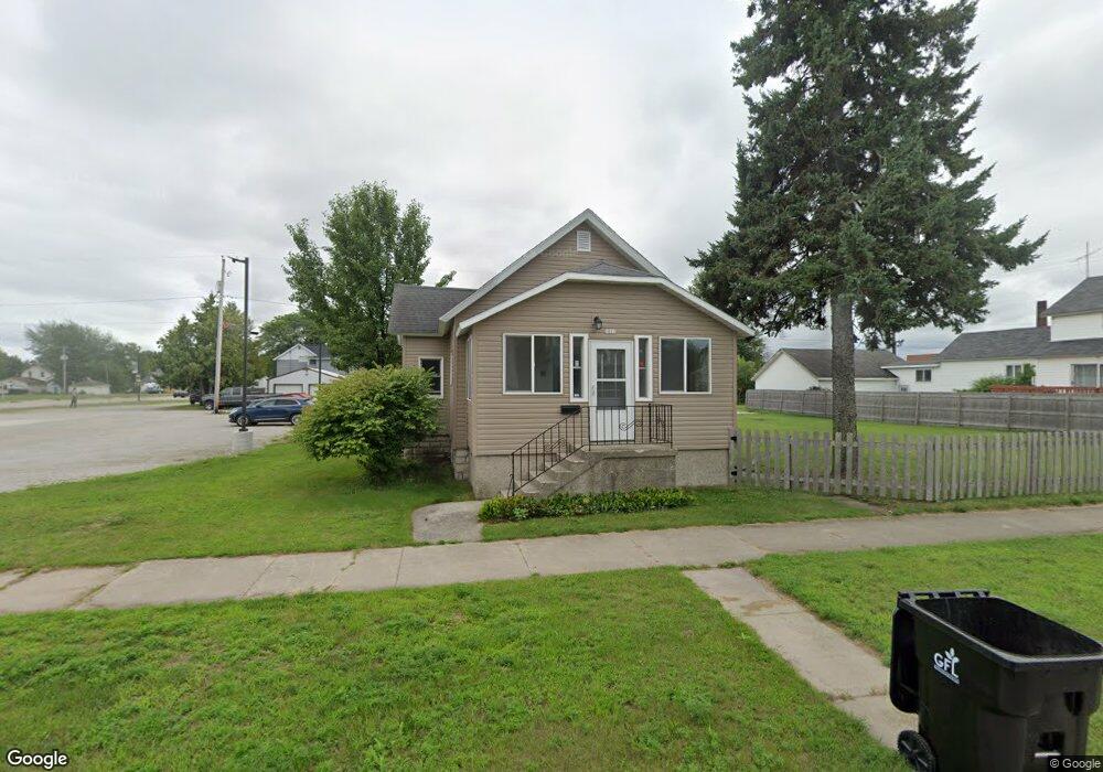 1011 14th Ave, Menominee, MI 49858 - photo 1