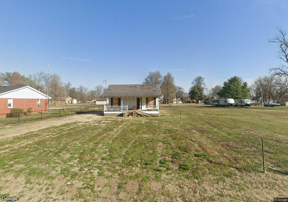 717 Mill St, New Madrid, MO 63869 - photo 1