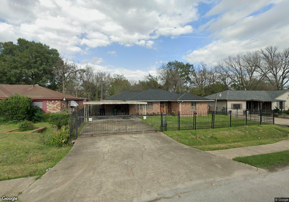 6941 Peyton St, Houston, TX 77028 - photo 1
