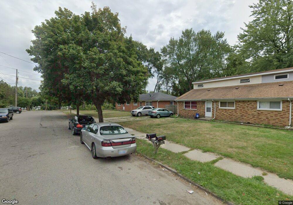 829 Pierce Rd, Lansing, MI 48910 - photo 1