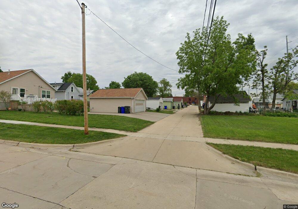 719 11th Ave SE, Cedar Rapids, IA 52401 - photo 1