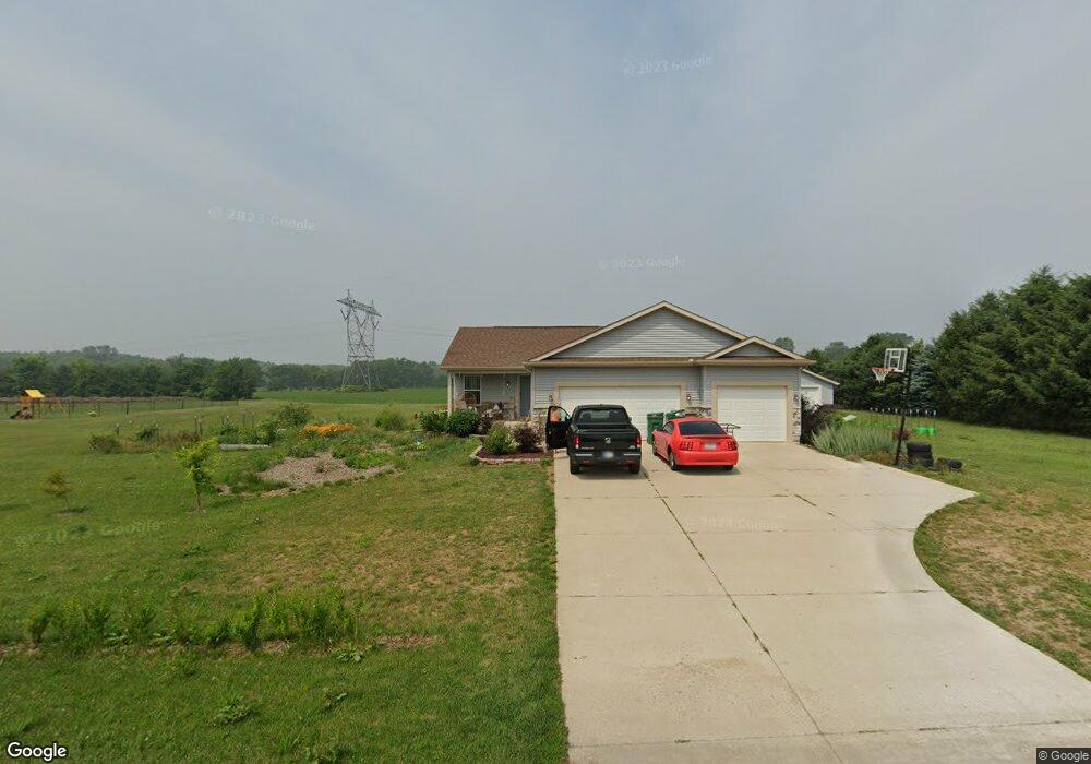 7252 N 900 E, New Carlisle, IN 46552 - photo 1