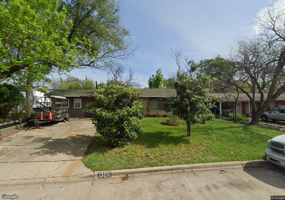 1306 Hillcrest Dr, Austin, TX 78723 - photo 1