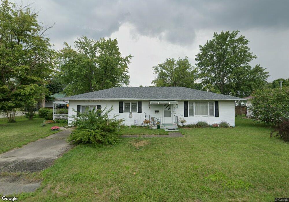 205 E Burroughs St, Blanchester, OH 45107 - photo 1