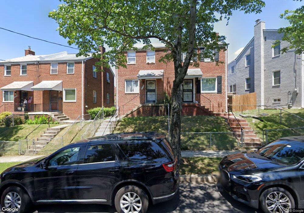 712 Hilltop Terrace SE, Washington, DC 20019 - photo 1