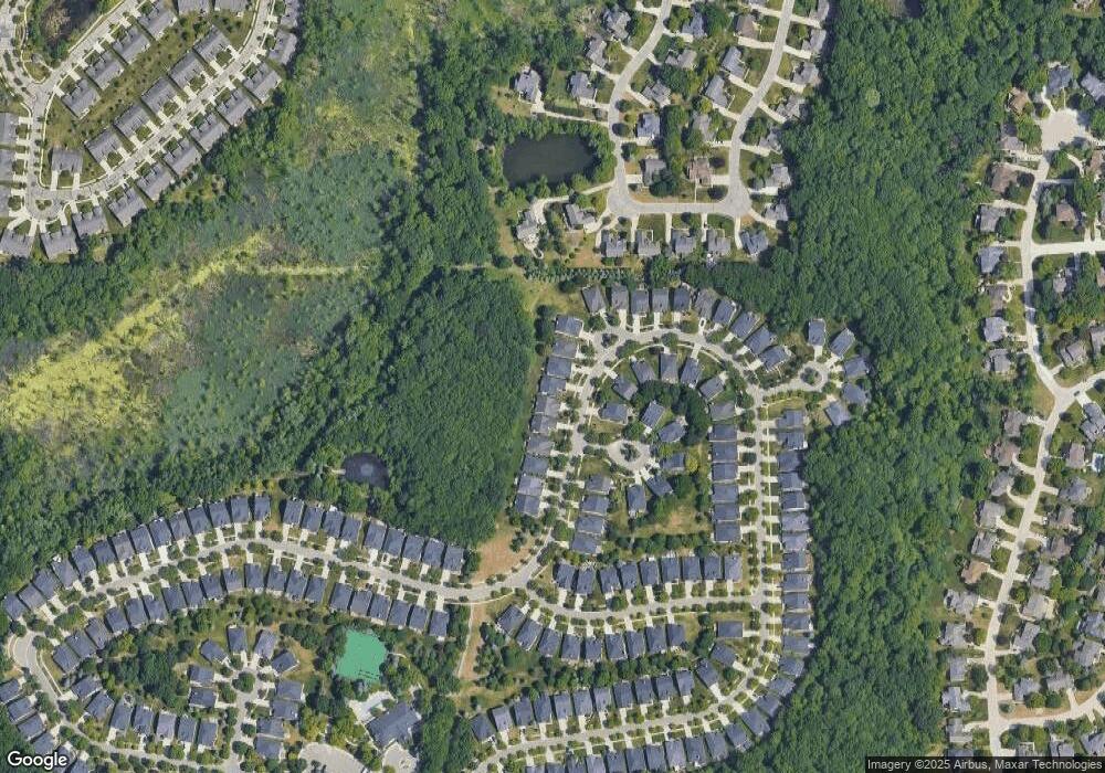 3956 Hillsdale Dr, Auburn Hills, MI 48326 - photo 1