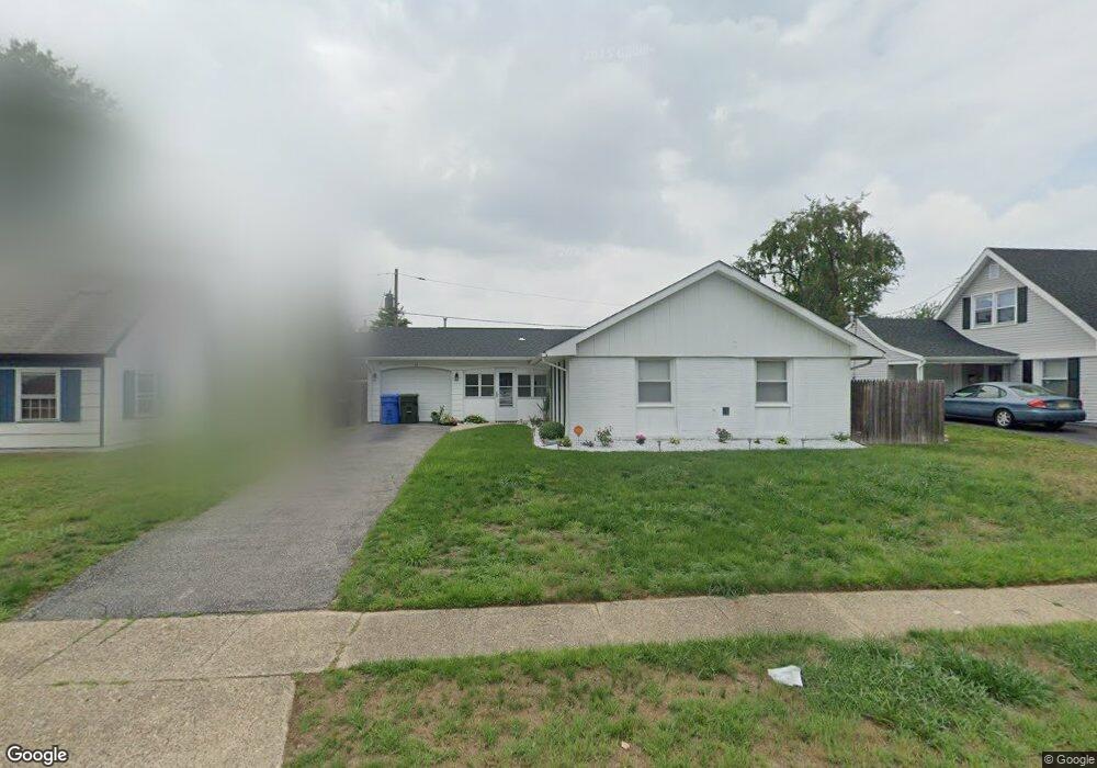 31 Buttonbush Ln, Willingboro, NJ 08046 - photo 1