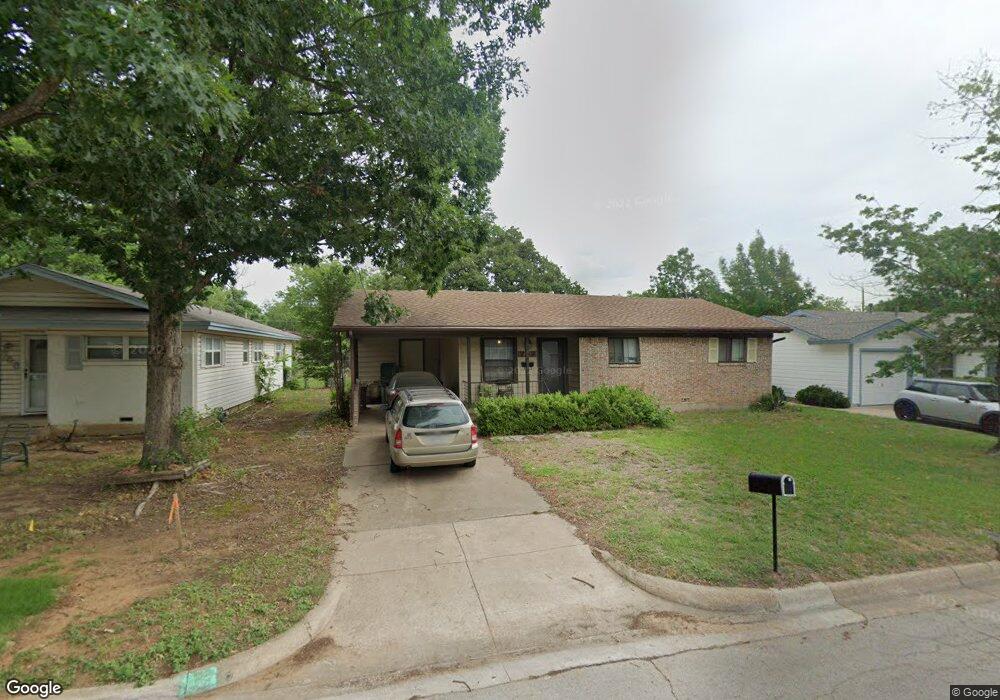 752 Cullum Ave, Hurst, TX 76053 - photo 1