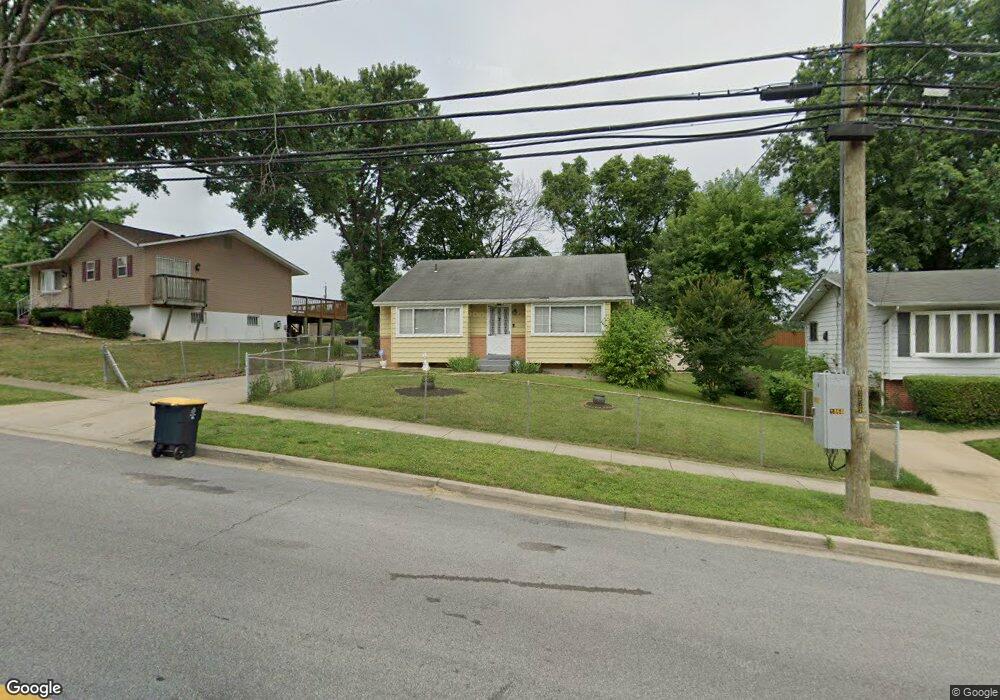 302 Pepper Mill Dr, Capitol Heights, MD 20743 - photo 1