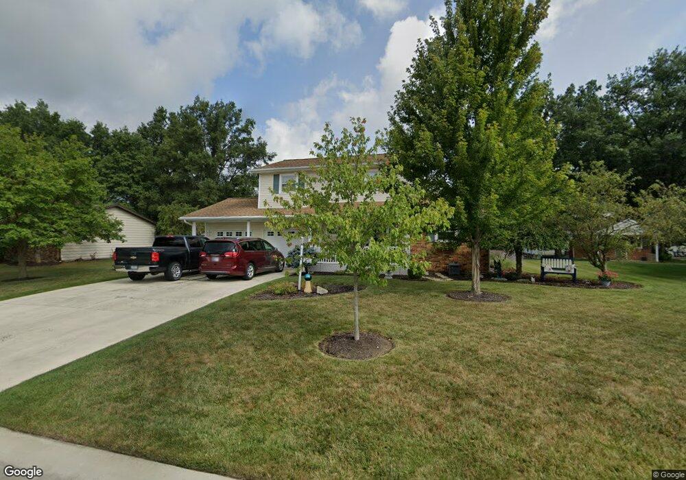 1525 Old Colonial Dr, Berne, IN 46711 - photo 1