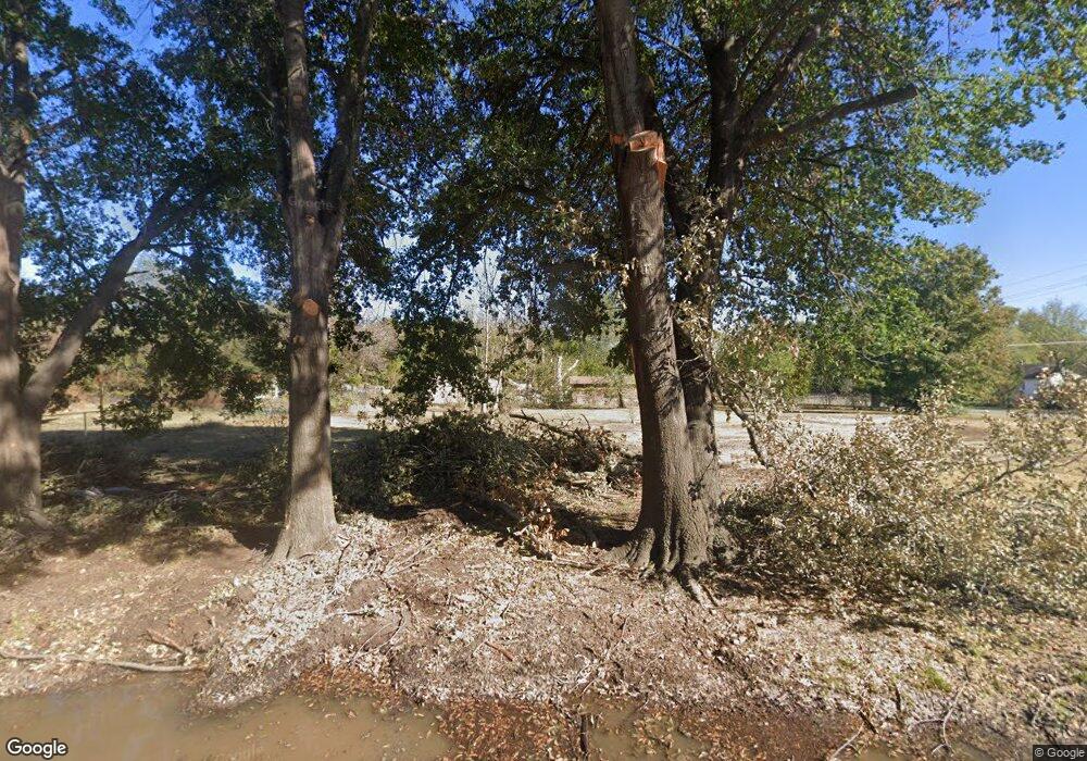 1401 N Griffin Ave, Okmulgee, OK 74447 - photo 1