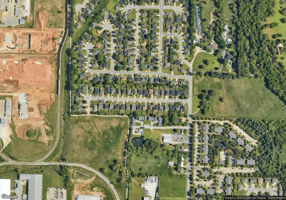 16 S Collins, Springdale, AR 72765 - photo 1