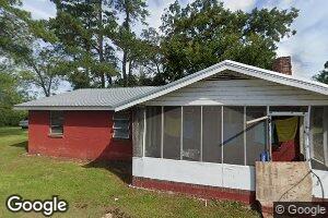 301 Maiden Ave, Nicholls, GA 31554
