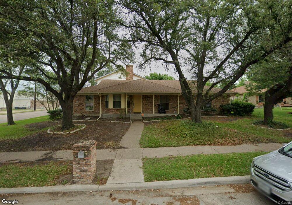 1316 Fredrickburg Ct, Ennis, TX 75119 - photo 1