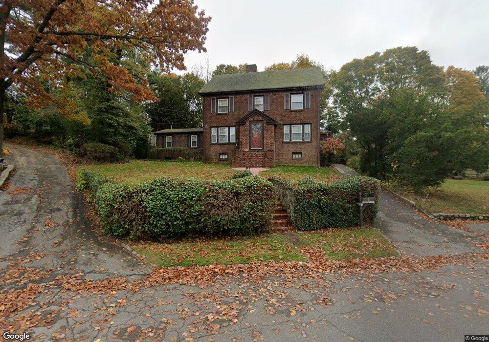 21 Pilgrim Rd, Marblehead, MA 01945 - photo 1