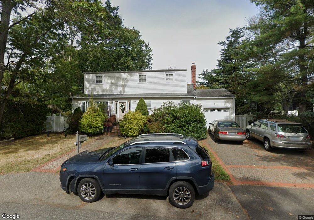 77 Dartmouth St, Islip, NY 11751 - photo 1