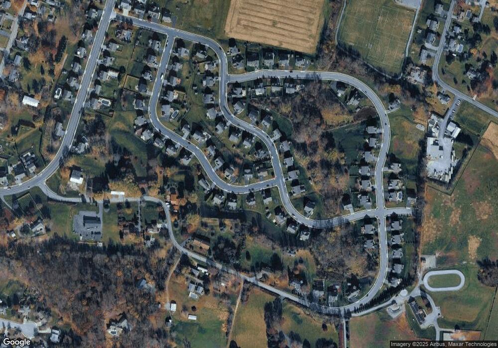 692 Saddle Rd, Palmyra, PA 17078 - photo 1