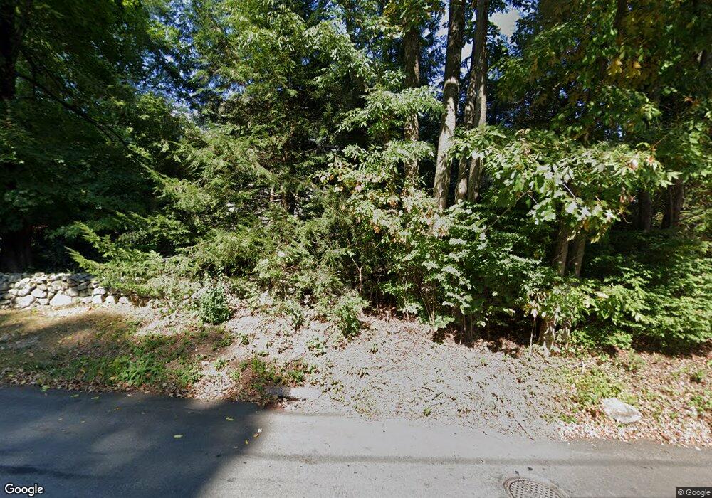 39 Putnam Rd, New Canaan, CT 06840 - photo 1