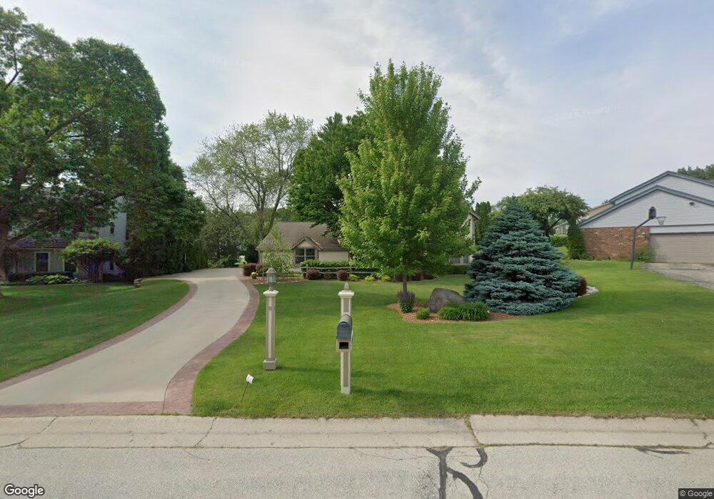 21000 Highland Pass, Brookfield, WI 53045 - photo 1