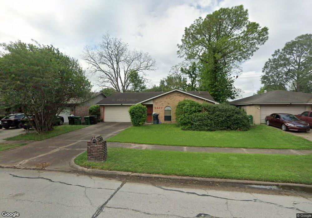 6207 W Ridgecreek Dr, Houston, TX 77053 - photo 1