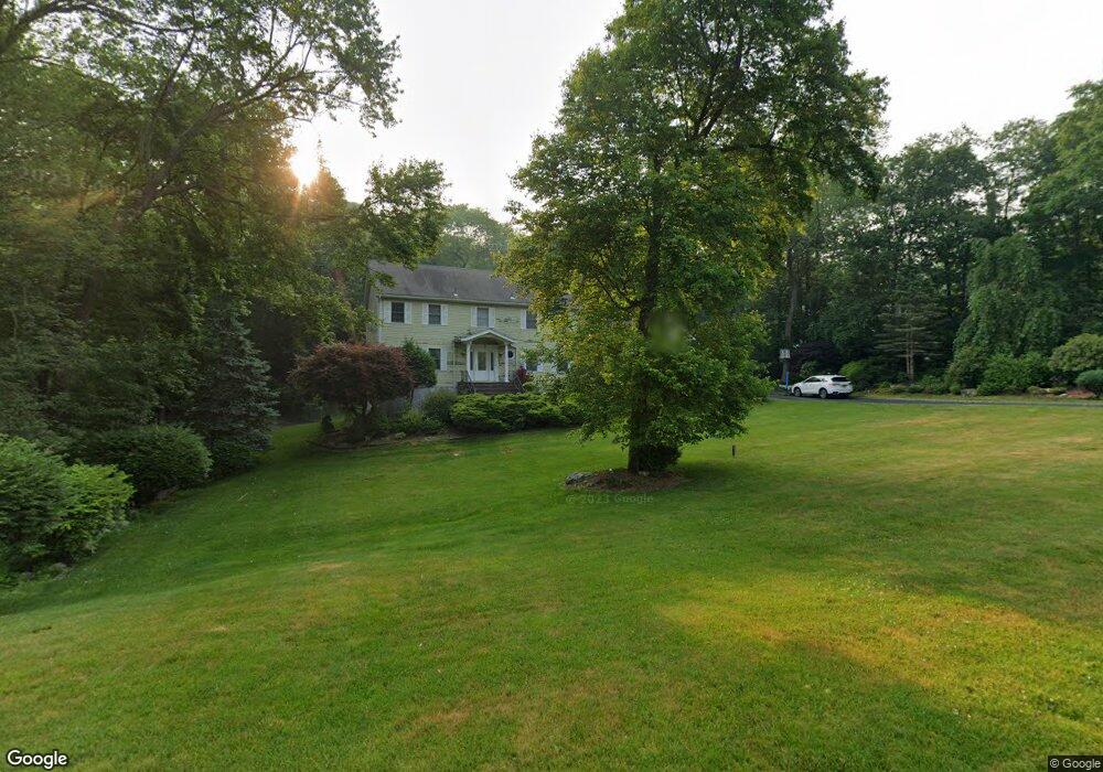 35 Heritage Dr, Pleasantville, NY 10570 - photo 1