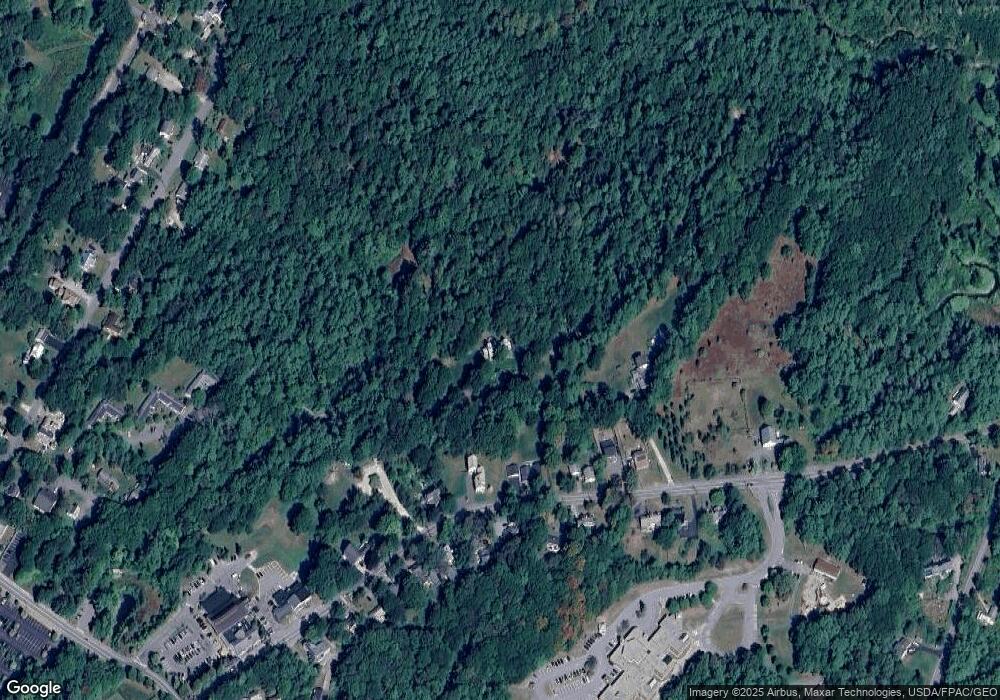 7 Clarence Woods, Freeport, ME 04032 - photo 1