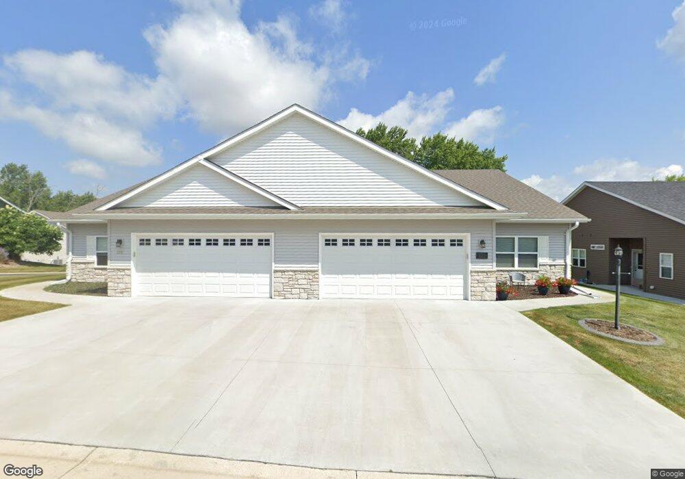 122 Four Seasons Ln, Kewaskum, WI 53040 - photo 1