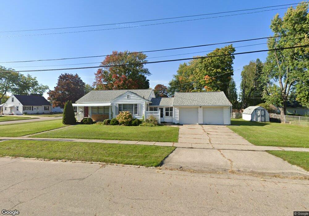 807 Mitchell Ave, Lansing, MI 48917 - photo 1