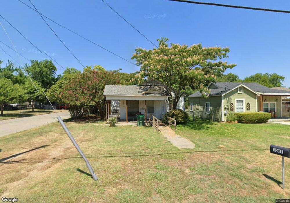 1001 N Morris St, Gainesville, TX 76240 - photo 1