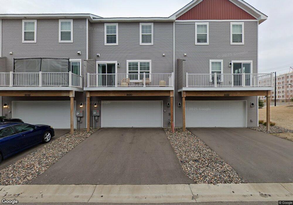 9590 Kilmer Ln N, Maple Grove, MN 55369 - photo 1