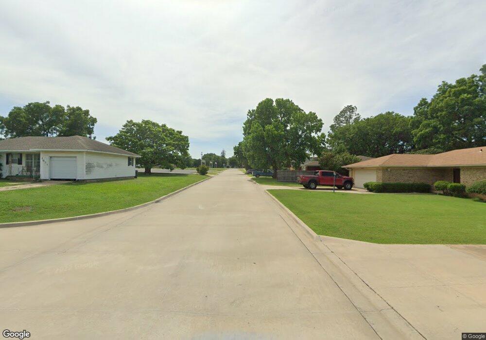 809 Mulberry St, Ardmore, OK 73401 - photo 1