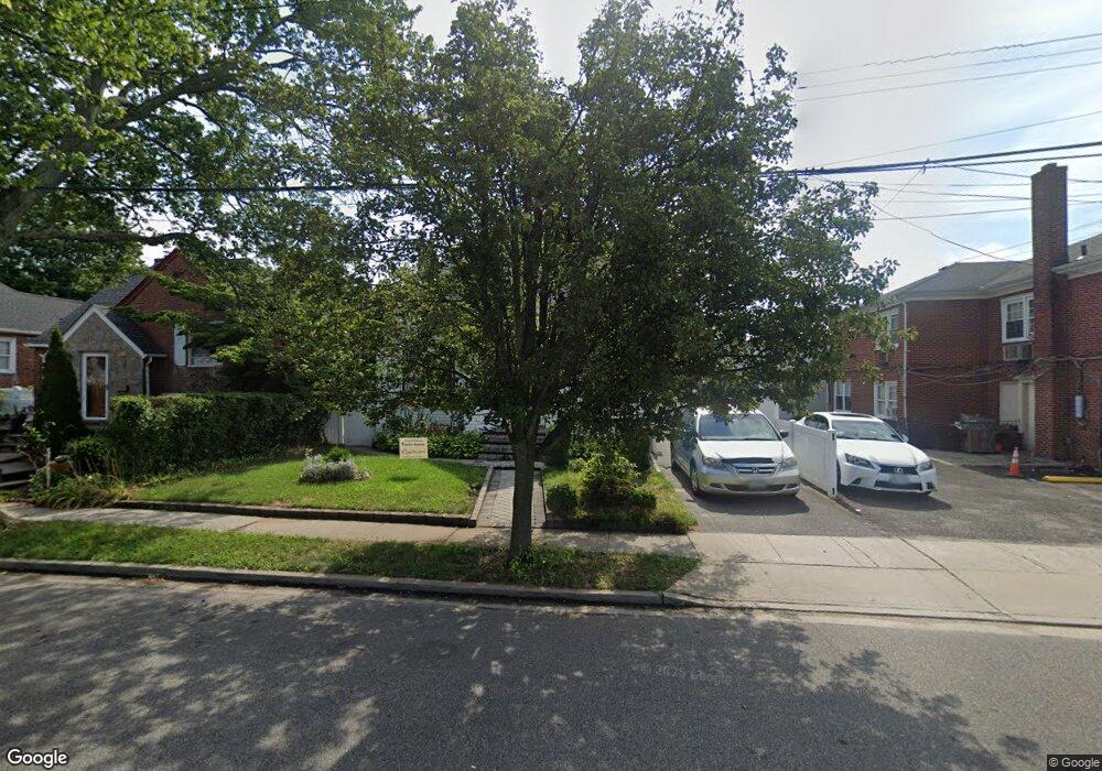 3 Remsen St, Elmont, NY 11003 - photo 1