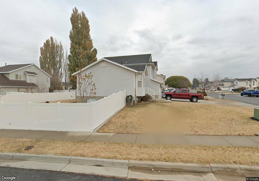 932 W 1350 N, Clearfield, UT 84015 - photo 1