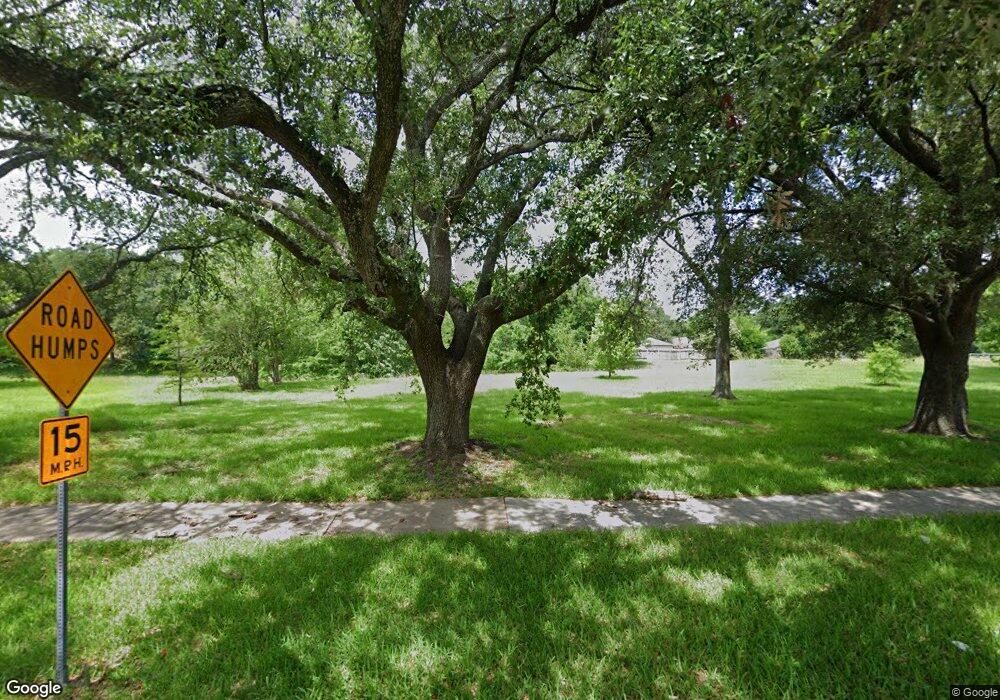 7803 Streamside Dr, Houston, TX 77088 - photo 1