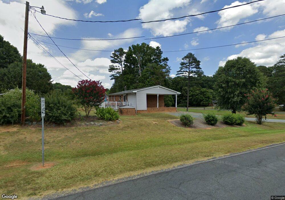 2913 Old Stagecoach Rd, Asheboro, NC 27205 - photo 1