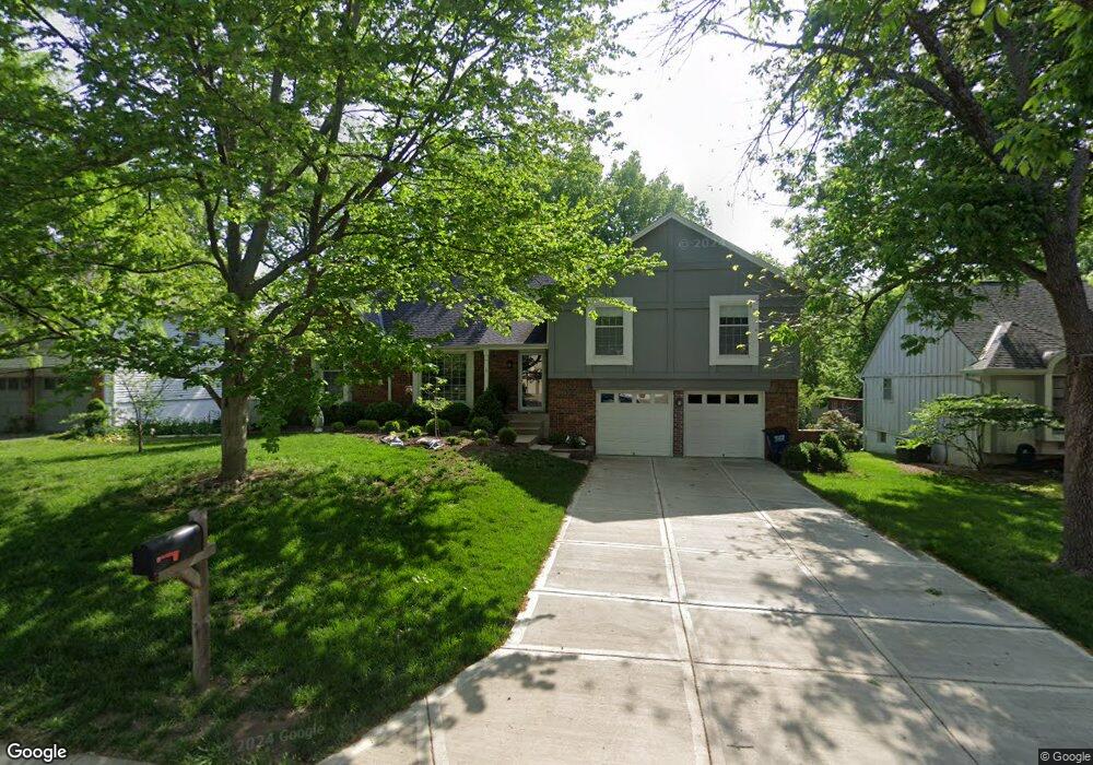 10207 Monrovia St, Lenexa, KS 66215 - photo 1