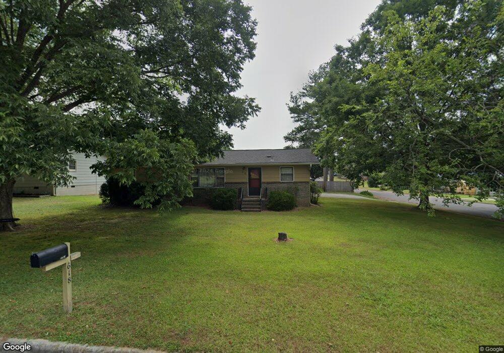 618 Avenue C SE, Cullman, AL 35055 - photo 1