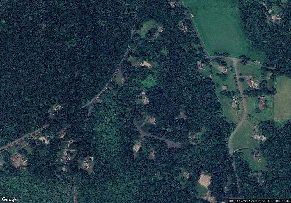 1 Drummers Ln, Newtown, CT 06470 - photo 1