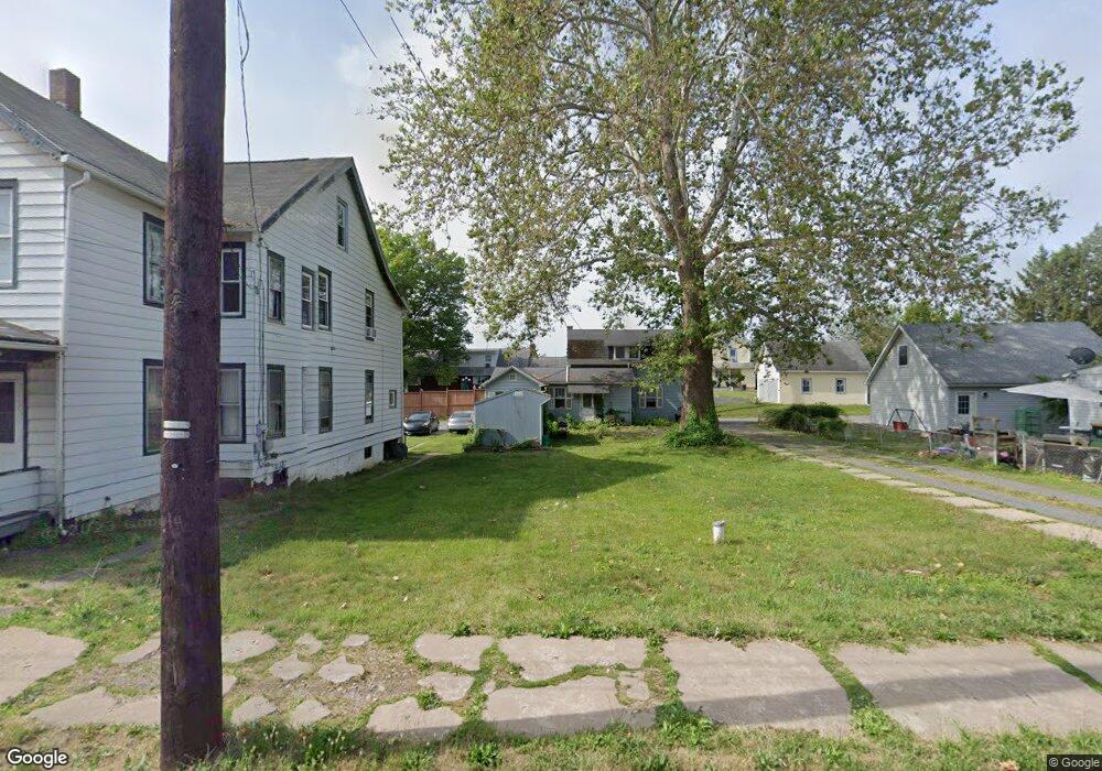 524 Mahoning St, Milton, PA 17847 - photo 1