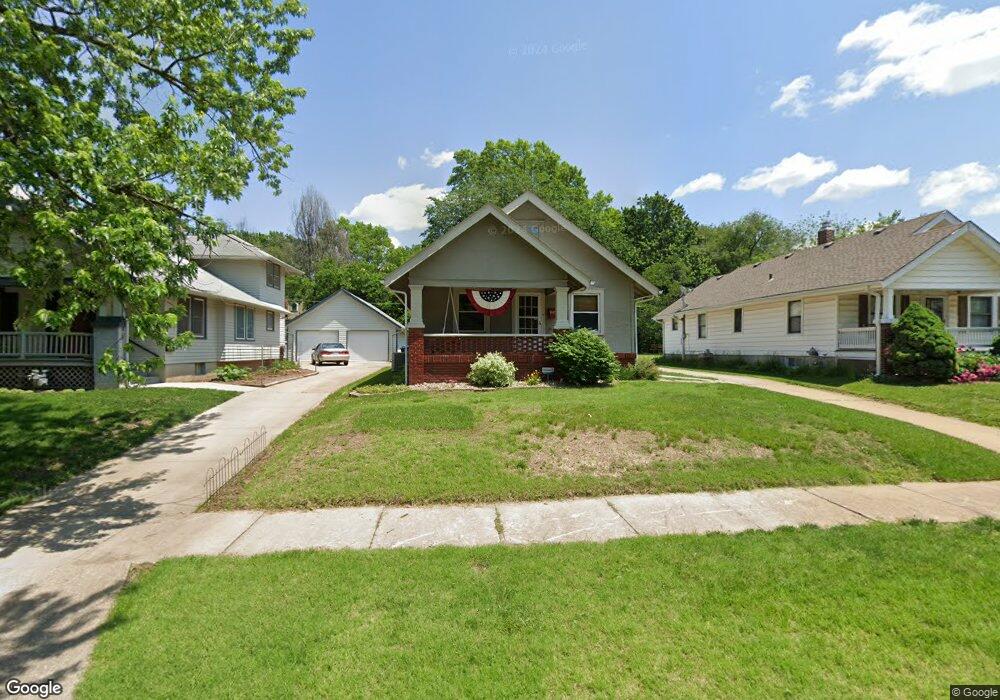1110 SW Randolph Ave, Topeka, KS 66604 - photo 1