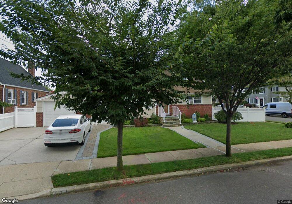 741 Naple Ave, Franklin Square, NY 11010 - photo 1