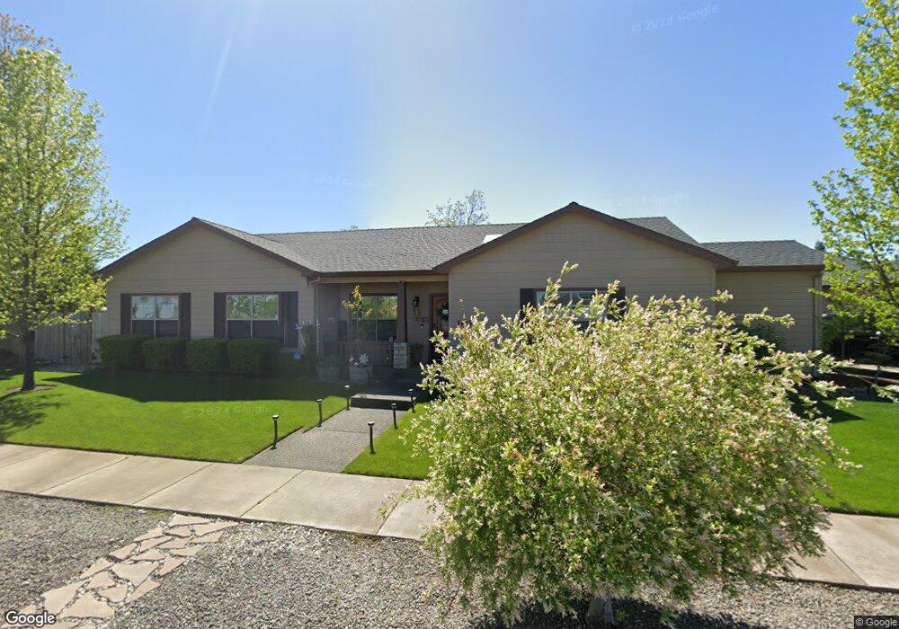 1463 Matthews Place, Medford, OR 97504 - photo 1
