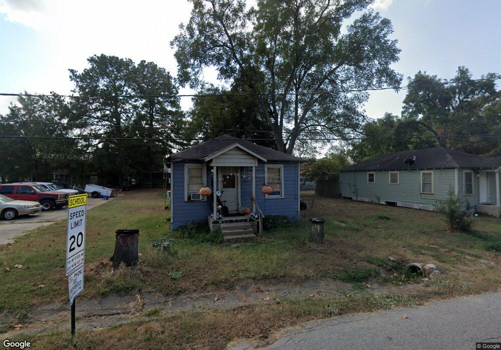 2611 Taylor St, Waller, TX 77484 - photo 1